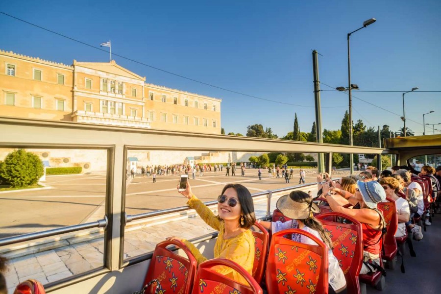 A Perfect Day in Athens: Exploring the City with the Hop-On Hop-Off Bus